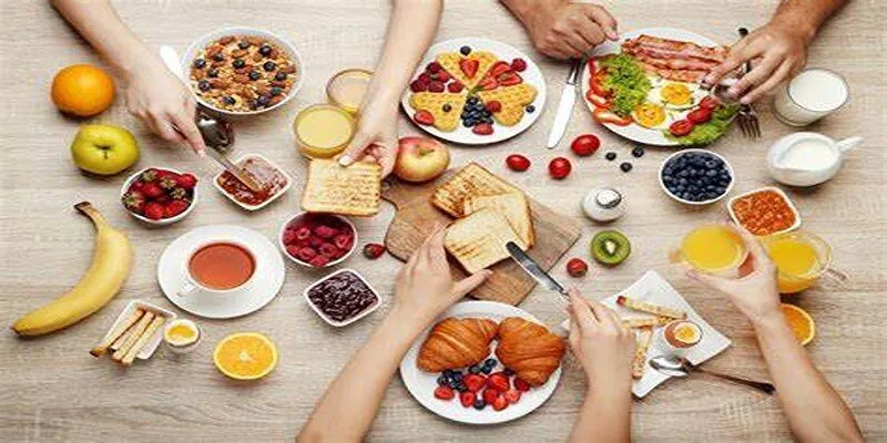 Bữa sáng nên có chất xơ, probiotic, prebiotic và protein lành mạnh